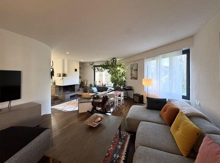 Spacious 6-room apartment with terrace and high-quality finishes - Photo 2