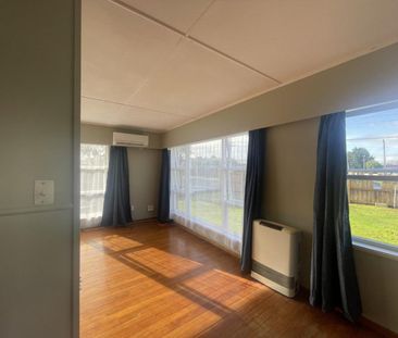 Comfort and Convenience on Mahoe - Photo 2