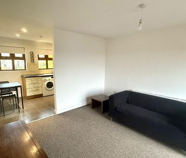 Apt 3 22 Wynford Street, Belfast, BT5 5DD - Photo 2