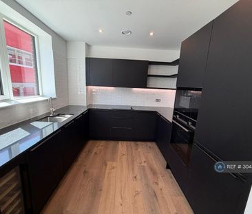 3 bedroom flat to rent - Photo 5