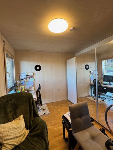 Startwohnungen für Jungfamilien - 3-Zimmer-Wohnung im 2. Obergeschoss mit Balkon - Photo 5