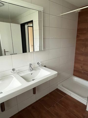 Modern 3.5 room apartment in a good location - Photo 4