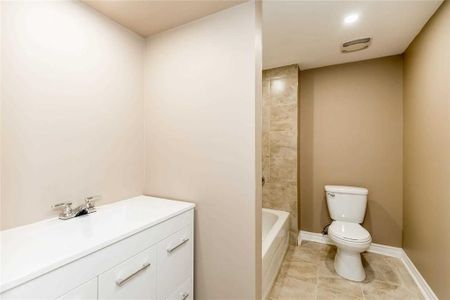 For Lease - 8 Charlemagne Avenue Unit# Lower, Barrie, Ontario - Photo 4