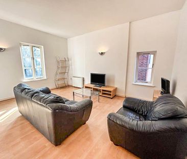 2 bedroom flat to rent - Photo 1