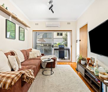 Light-Filled Living in an Unbeatable Location - Photo 1