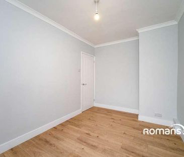 Beta Road, Farnborough, GU14 - Photo 4