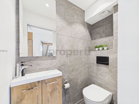 Moderne 3.5-Zi-Wohnung mit Seesicht in Erlenbach ZH - Photo 1