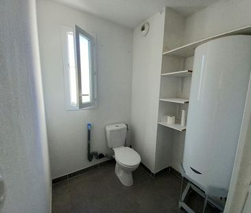 AIX LA DURANNE APPARTEMENT 3 PIECES TERRASSE ET PARKING, - Photo 3