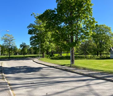 Holmsundsallen, Gävle - Photo 1