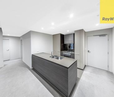 Executive Two Bedroom Apartment On Level 24 With CBD Views - Must View - Photo 5