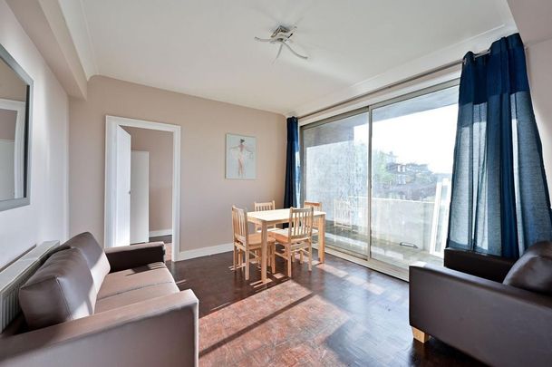 3 bedroom flat to rent - Photo 1