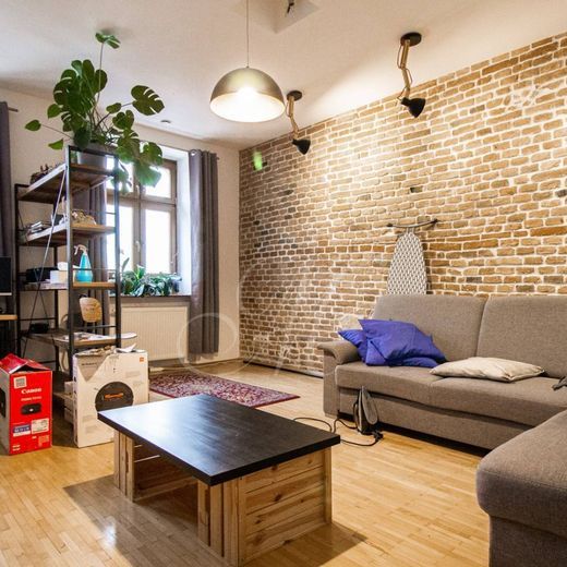 METROPOLITAN │Staromestský zrekonštruovaný 2i byt na prenájom - Fotografia 1