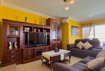 Chalet pareado · Alquiler a largo plazo ·