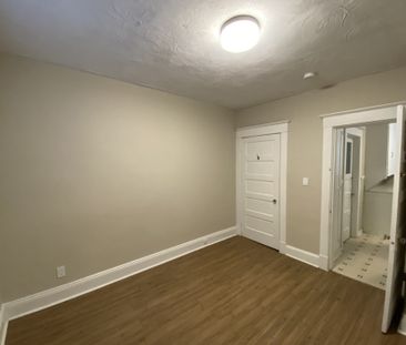 118 Pine Street - Photo 2