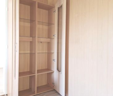 Sanierte 4 Zimmer Wohnung im Haus mit einem großen Garten - Photo 4