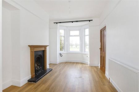 2 bedroom end of terrace house to rent - Photo 3