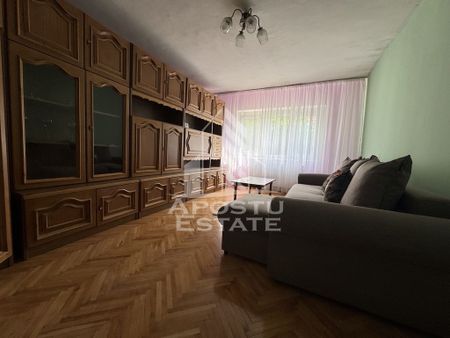 Apartament decomandat cu 3 camere zona Lipovei - Photo 2