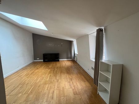 Location Appartement 2 pièces 46m² LILLE 59000 - Photo 4