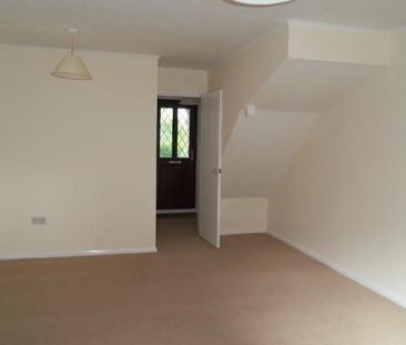 2 bedroom terraced house to rent - Photo 6