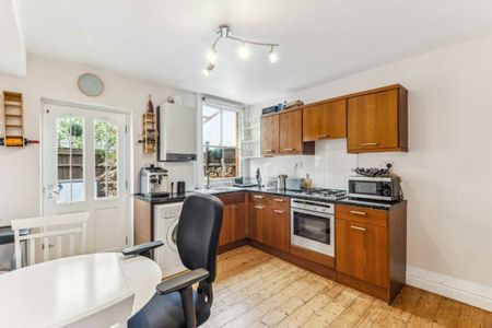 Norcutt Road, TW2, London - Photo 4
