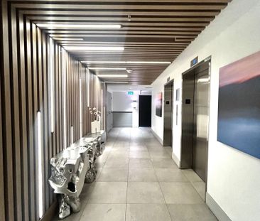 For Lease - 600 North Service Road Unit# 515, Hamilton, Ontario - Photo 1