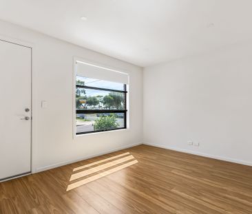 Low maintenance living - Photo 2