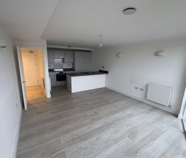 Station Parade, Letchworth Garden City - Photo 1