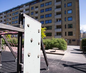 Norra Krokslättsgatan 10 - Photo 2