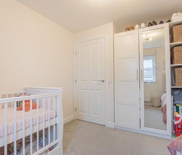 4 bedroom detached house to rent - Photo 1