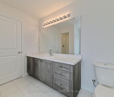 Detached Home For Lease | X8143146 - Photo 6