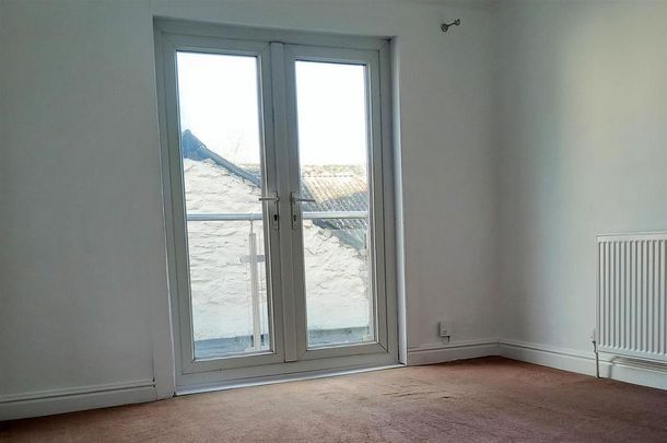 2 bedroom house to rent - Photo 1