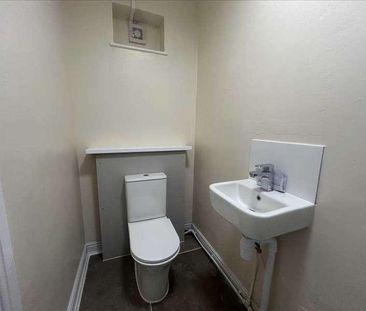 Buck Precinct, Pocklington, YO42 - Photo 2