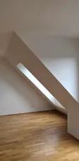 Nachmieter für sehr schöne, helle und ruhige DG Wohnung / Neubau / Hochwertige Ausstattung / PkW Stellplatz in der eigenen Tiefgarage auch verfügbar - Photo 1