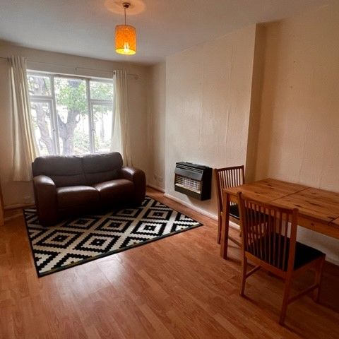 Victoria Terrace, Leeds, LS3 1BX - Photo 1