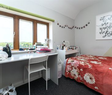 6 bedroom house to rent - Photo 1