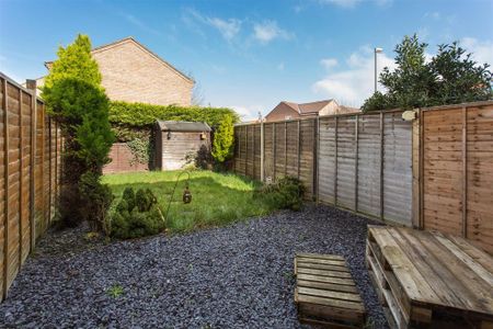 2 bedroom detached house to rent - Photo 3