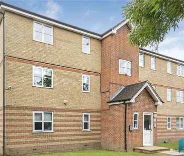 Lucas Gardens, London, N2 - Photo 3