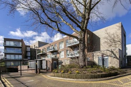 2 Bed Flat, Park Road, N8 - Photo 3