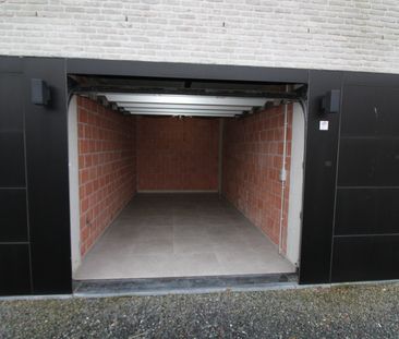 RECENT gelijkvloers appartement met TERRAS & GARAGEBOX - Photo 1