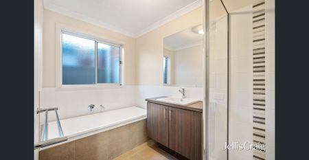 1/9 Burnett Street, Sebastopol, Vic 3356 - Photo 5