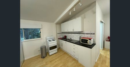 ENJOY THE PEACE & TRANQUILITY FULLY FURNISHED GRANNY FLAT - Photo 3