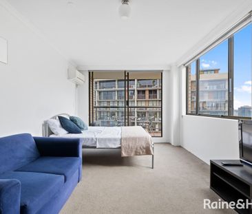 Prime Darlinghurst Studio with Panoramic City Views - Photo 2