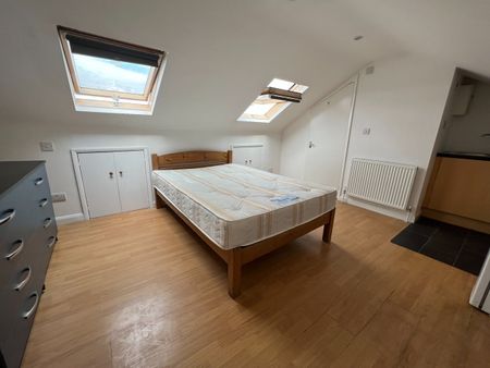Studio Flat, Harrow Road, W10 - Photo 3