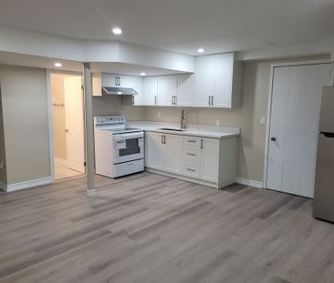 For Lease - 3 Sheldonbury Crescent Unit# Basement B, Toronto, Ontario - Photo 2