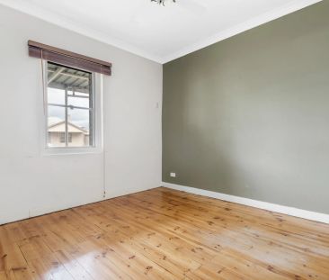 Affordable Two Bedroom Home - Photo 3