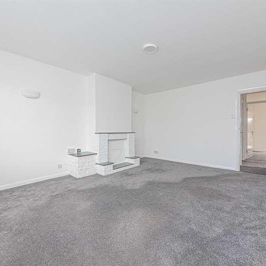 Fosters Lane, Woodley, Reading, RG5 - Photo 1