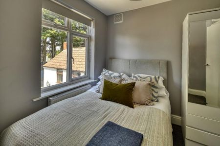4 bedroom house to rent - Photo 3