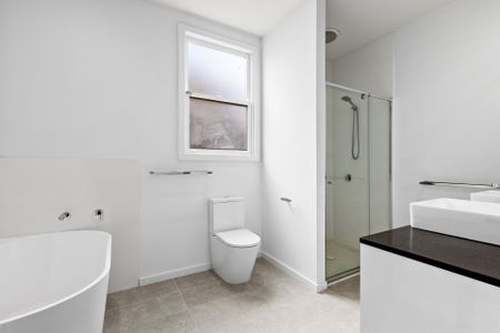 Thinking of selling? Contact our agent - Photo 2