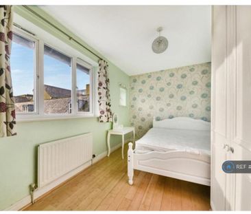 3 bedroom terraced house to rent - Photo 5