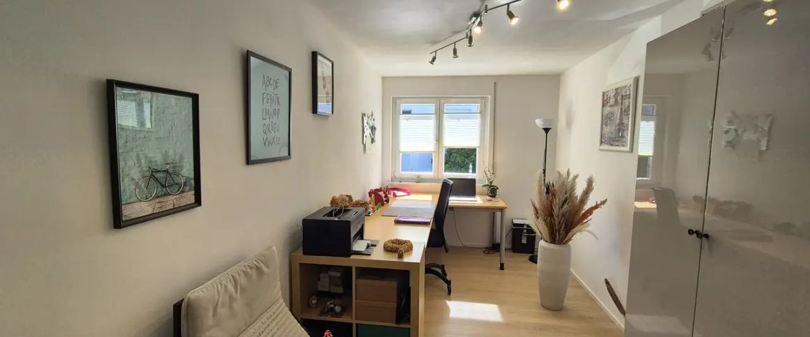 Ruhiges Wohnen im Grünen: 4-Zimmer-Wohnung nahe Waldrand - Foto 1